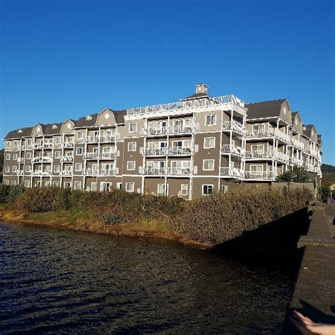 Rivertide suites seaside oregon - Rivertide Suites Is One Of The Most Popular Family Hotels Central Seaside For All Kinds Of Travelers The property is ideally located right near Quatat Park, right in the heart of Seaside. Pampering its guests with wellness experiences, Trendwest Resort Public Beach is within a 0.7-km distance of this Seaside hotel.